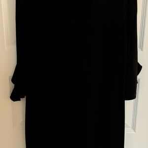 V neck no tag 3/4 sleeve with ruffle black knit mid length